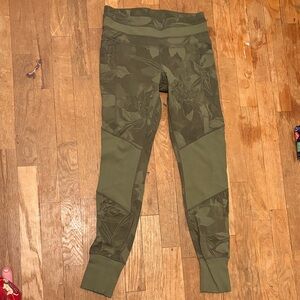 Athleta Olive Floral Kids Leggings